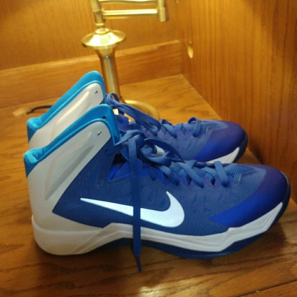 Nike Hyperquickness basketball shoes
